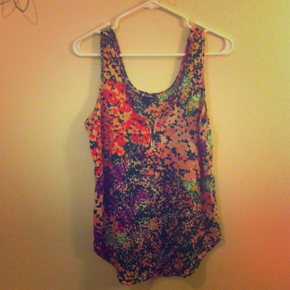 Floral Tank with Zipper