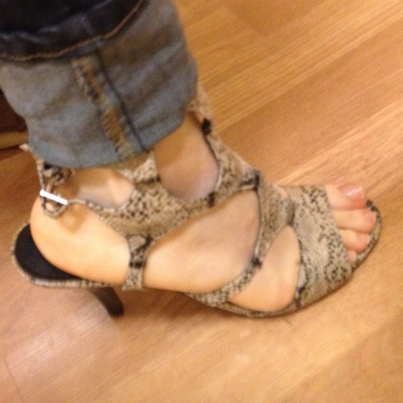 Shoes - Picture 2 of 3