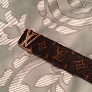 Genuine leather belt. Like LV