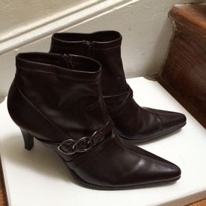 Franco Sarto pointed toe bottied with chain detail