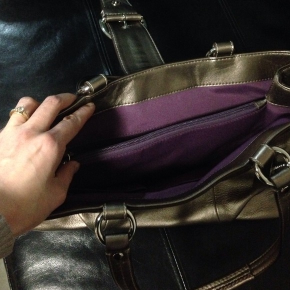 NEW 100% authentic Coach handbags - Picture 4 of 4