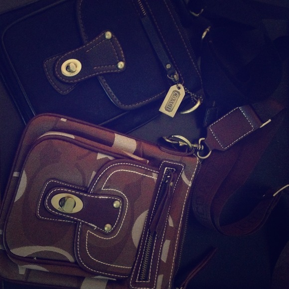 Bundle! Black & brown coach messenger bags.