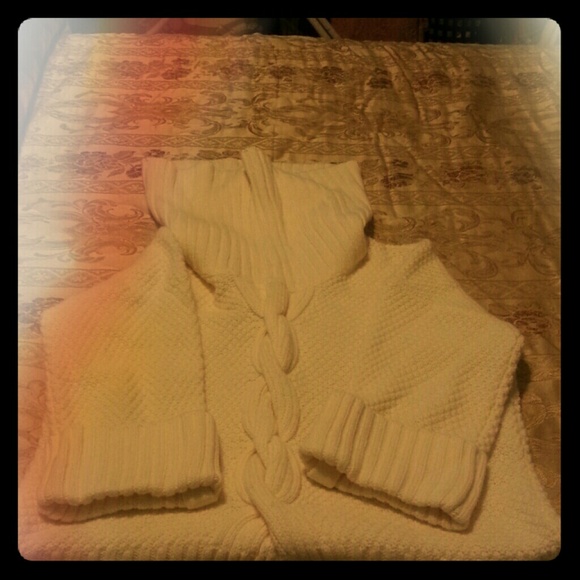 High neck sweater never warned