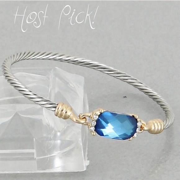 Jewelry - Blue crystal rhodium tone bangle