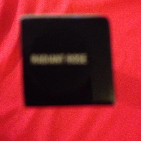 SOLD! Mac Prep & Prime highlighter Radiant Rose - Picture 2 of 3