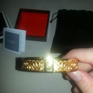 *****Sold on Ebay***** Coach Classic Gold Bangle