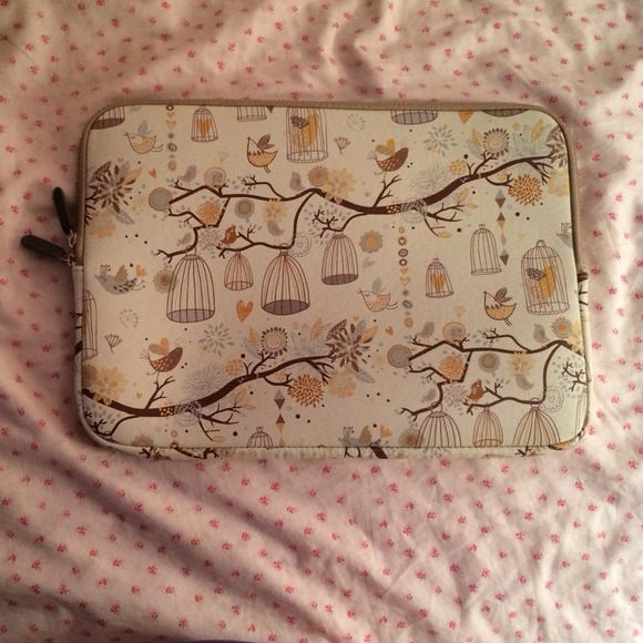 Super Cute yellow birdcage laptop case!