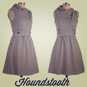 Coach Tour Dress in Houndstooth