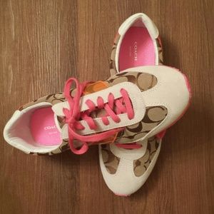 For @tdmcgarity Authentic Coach tennis