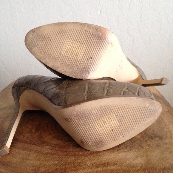 Taupe Croc-embossed Leather Heels - Picture 3 of 4