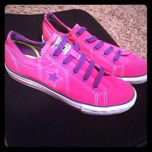 Hot pink All star converse!! Size 3 (kids girls)