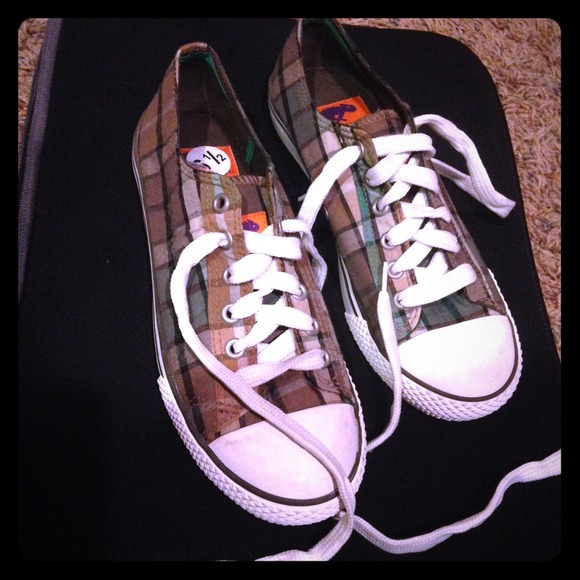 Rocketdog plaid sneakers