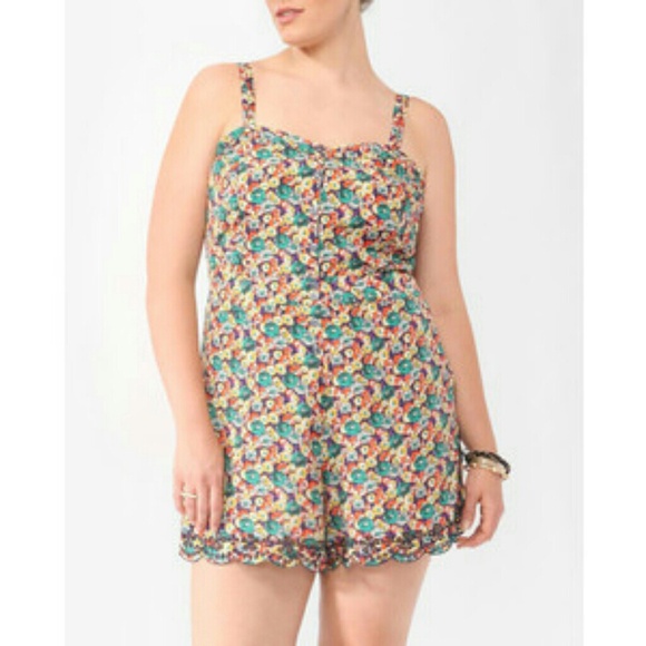 SOLD SOLD SOLDFloral Forever 21 Romper