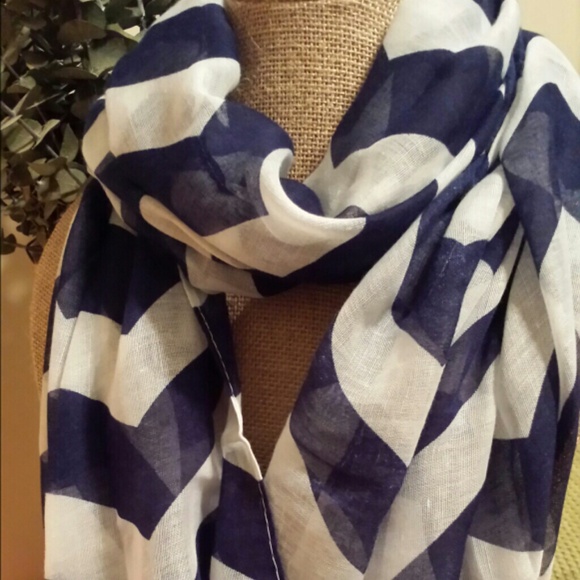 Chevron infinity scarf