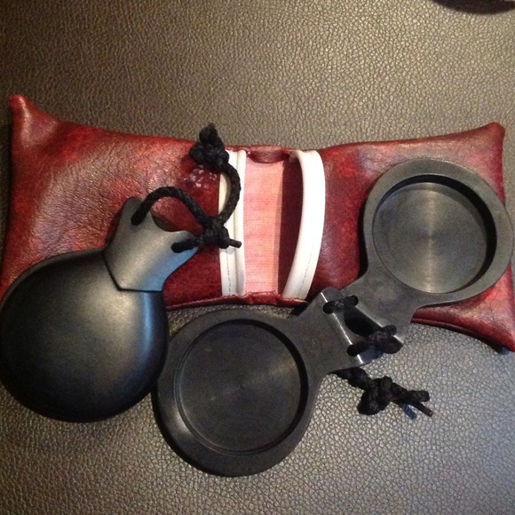 Castanets. Filigrana