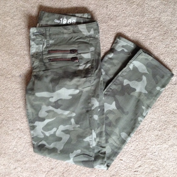 Gap Always Skinny Camo Print Jeans - Size 28