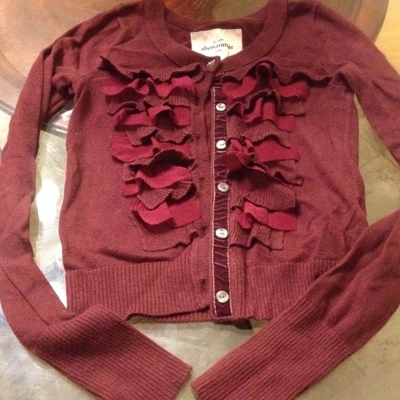Abercrombie & Fitch Sweaters - Sold on vinted