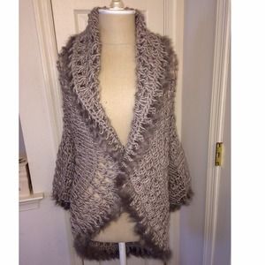 ❌SOLD❌Gorgeous Sweater Wrap