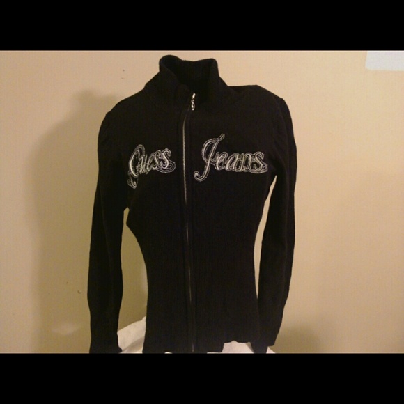 Guess top