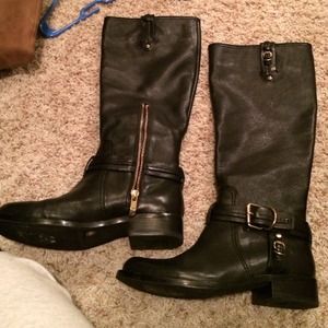 Black Genuine Leather Vince Camuto Boots. Size 6.
