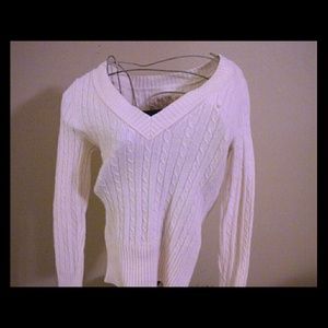 American Eagle sweater