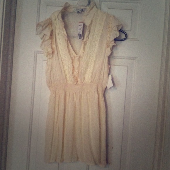 Sold in bundle Forever 21 blouse