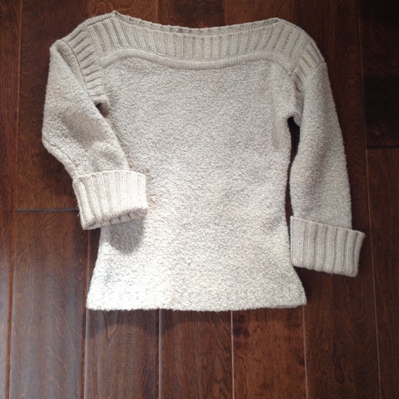 Sexy VS Boucle Sweater