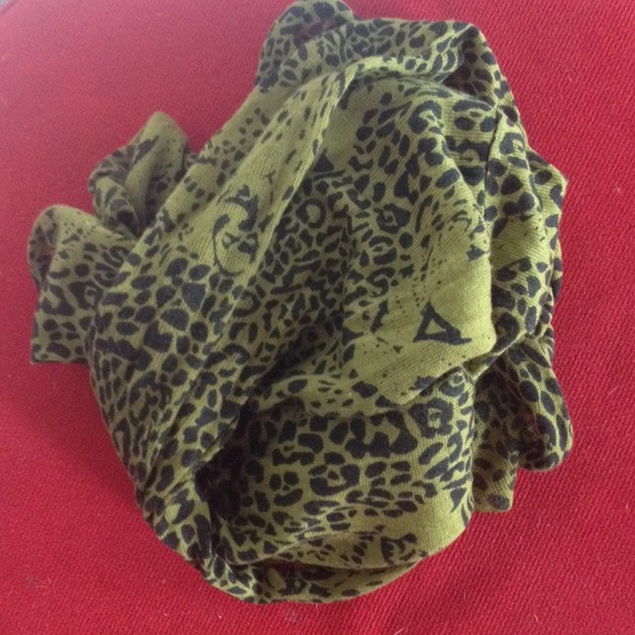 Infinity scarf