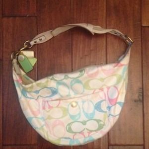 Listing for @cloucel