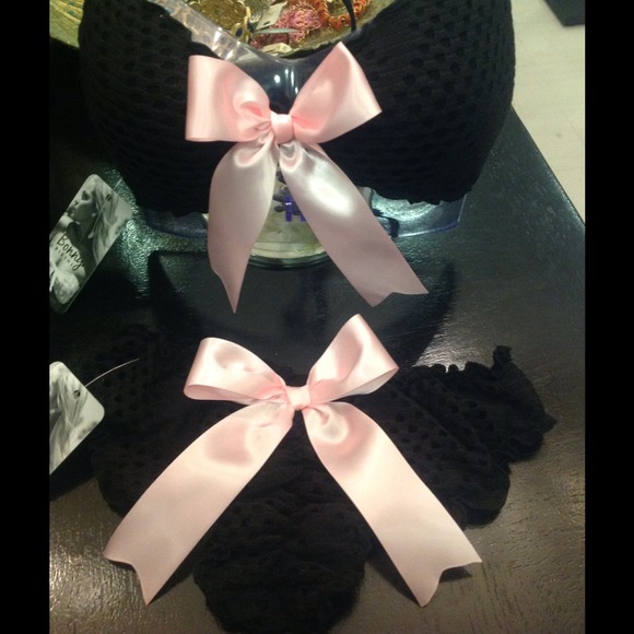 New Bonny Bikini Satin Bow Bikini - Picture 1 of 1