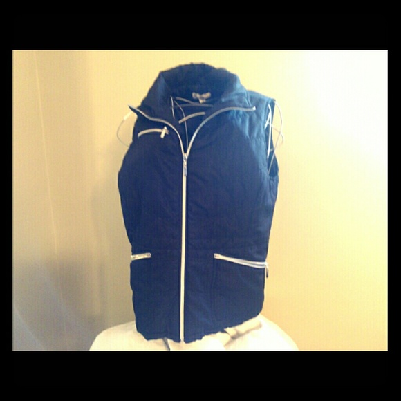 Black sport vest silver zipper,(S)