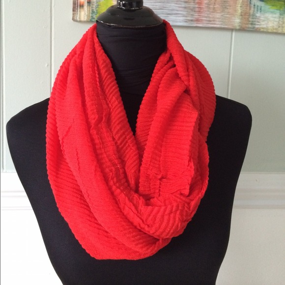 New: Infinity Scarf