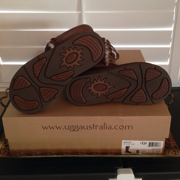 Brand new UGG Whitley chocolate brown boots size 6 - Picture 4 of 4