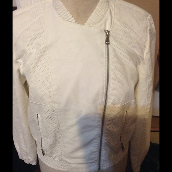 Collectionb off white faux leather jacket - Picture 2 of 4