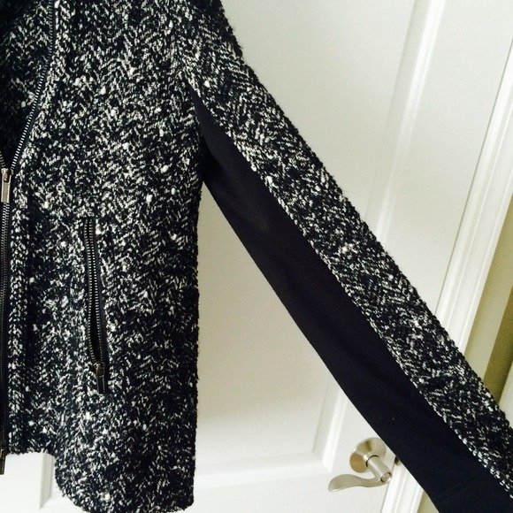 🚫Bundled🚫 Bcbg coat - Picture 2 of 4