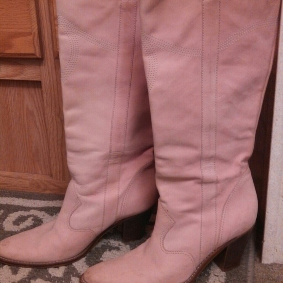 Leather boots, made in Brazil