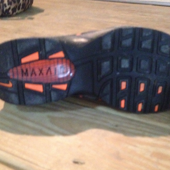 50.00 - Picture 2 of 3