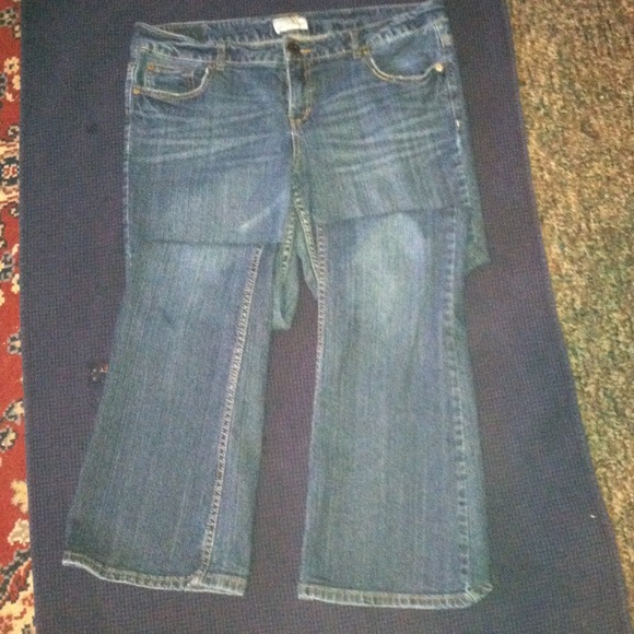 Aeropostale jeans sz 13/14 reg/flare