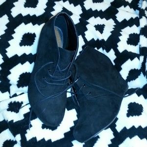 Black suede booties!!