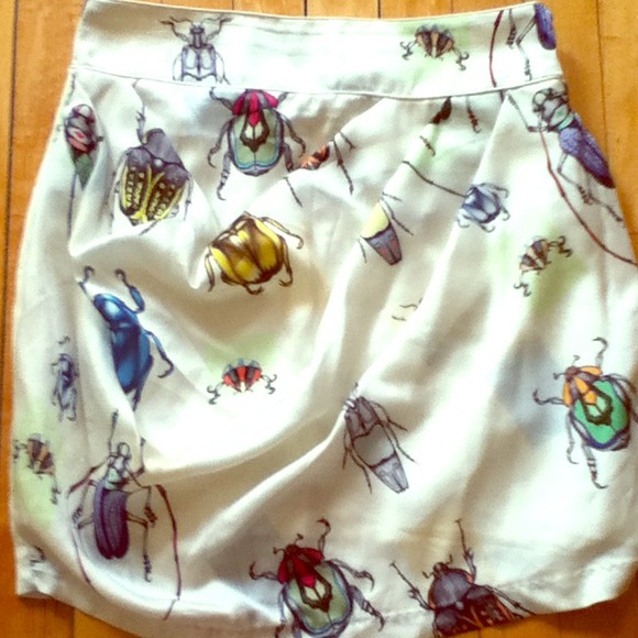 Beetle print cream drapey tulip skirt