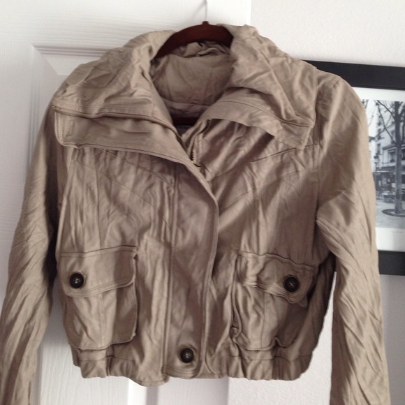 Crop leather like jacket , new without tag. - Picture 1 of 4