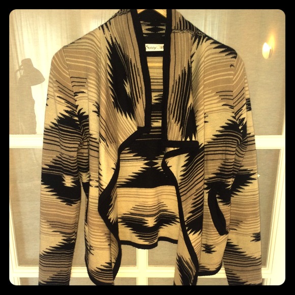 Aztec drape front cardi