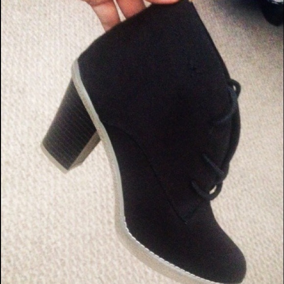 Black Booties ππ - Picture 2 of 4