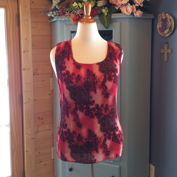 notations  Tops - Sold bundle prettystuff7 items listed below