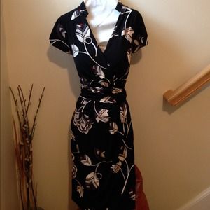 *RESERVED*WHITE HOUSE BLACK MARKET Faux Wrap Dress