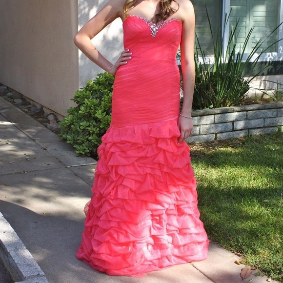 Prom Dress. NEGOTIABLE PRICE