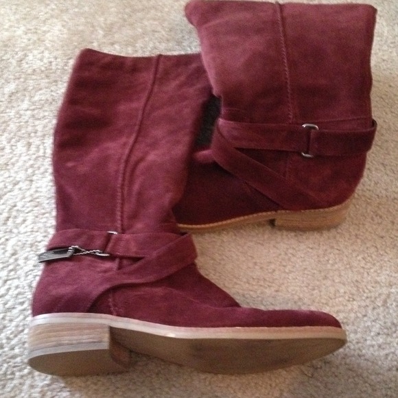 Maroon Jessica Simpson boots!