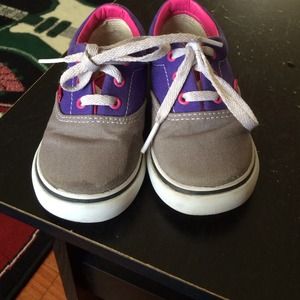 Kids vans.Used but in good condition.Box included.