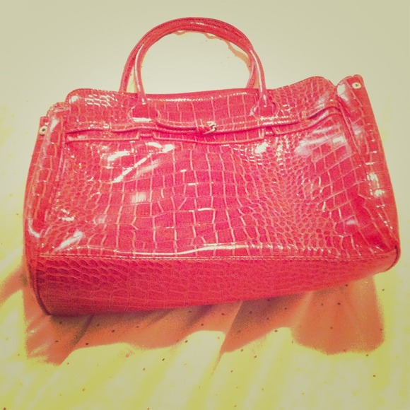 GIFTED.    Pink handbag