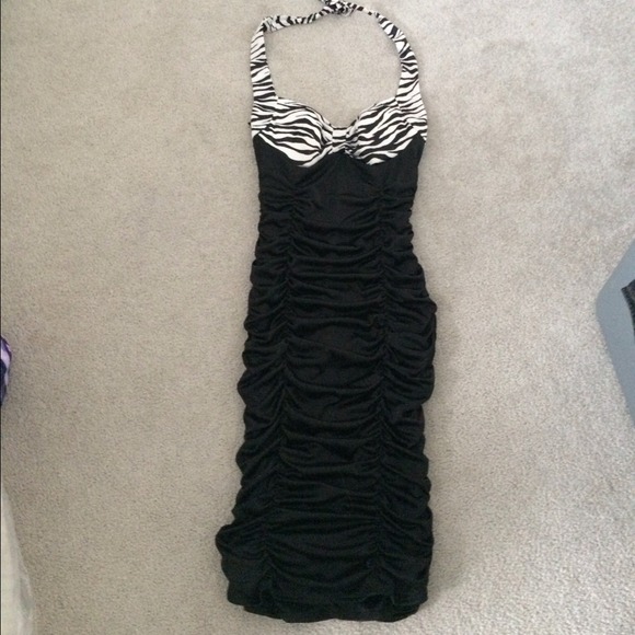 MID LENGTH runched halter dress